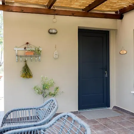 Apartament Pernakria *